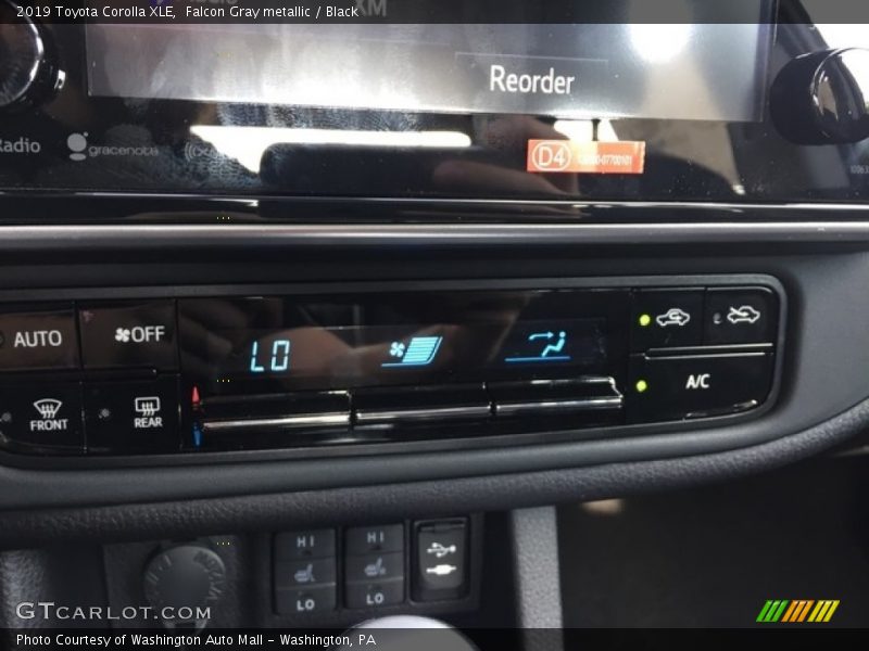 Falcon Gray metallic / Black 2019 Toyota Corolla XLE