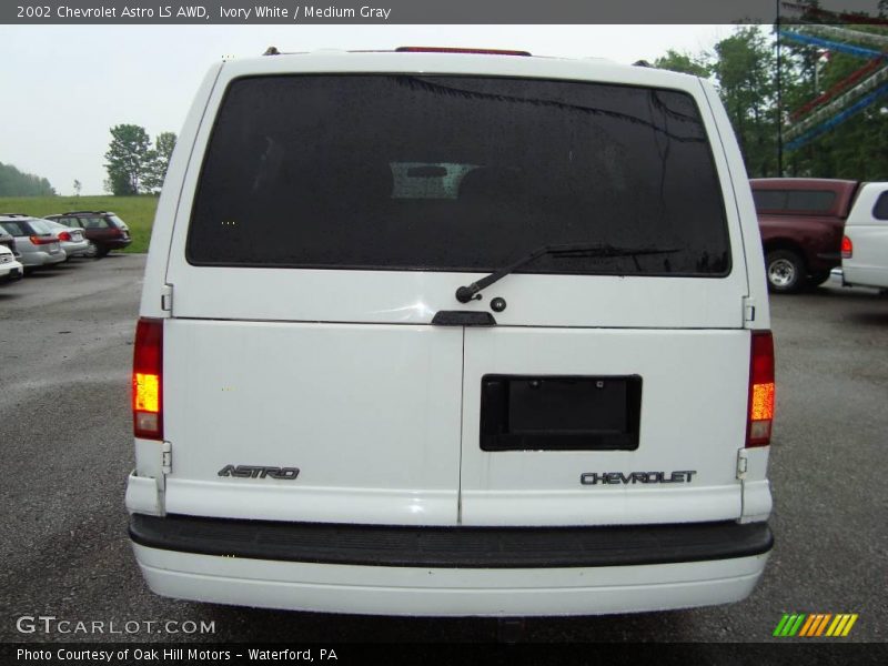 Ivory White / Medium Gray 2002 Chevrolet Astro LS AWD