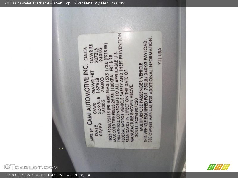Silver Metallic / Medium Gray 2000 Chevrolet Tracker 4WD Soft Top