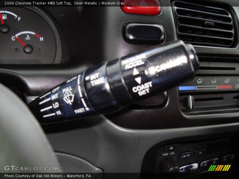 Silver Metallic / Medium Gray 2000 Chevrolet Tracker 4WD Soft Top