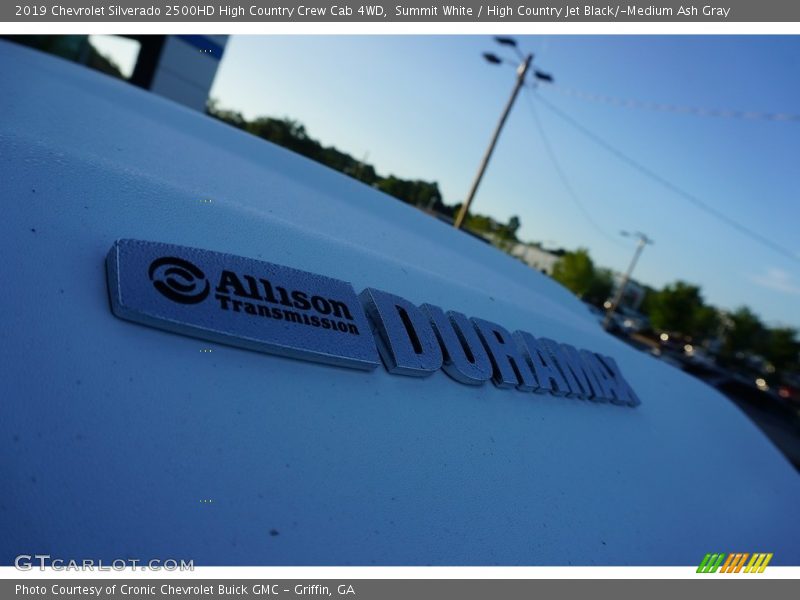 Summit White / High Country Jet Black/­Medium Ash Gray 2019 Chevrolet Silverado 2500HD High Country Crew Cab 4WD