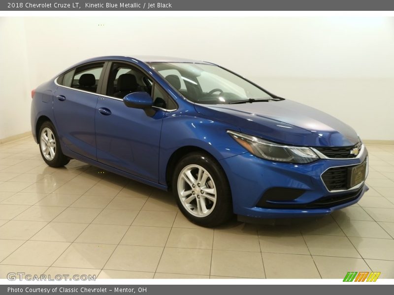 Kinetic Blue Metallic / Jet Black 2018 Chevrolet Cruze LT