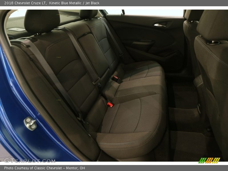 Kinetic Blue Metallic / Jet Black 2018 Chevrolet Cruze LT