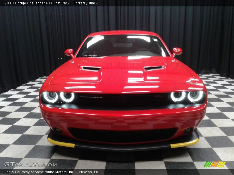 Torred / Black 2018 Dodge Challenger R/T Scat Pack