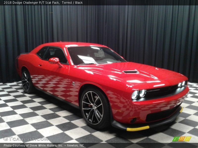 Torred / Black 2018 Dodge Challenger R/T Scat Pack