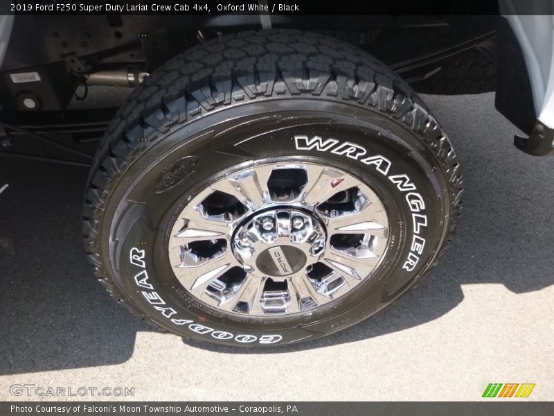 Oxford White / Black 2019 Ford F250 Super Duty Lariat Crew Cab 4x4