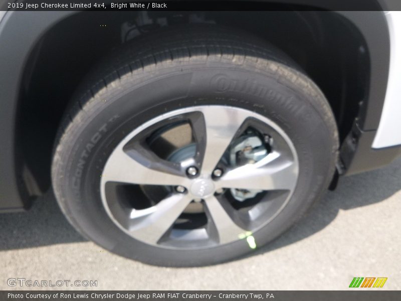 Bright White / Black 2019 Jeep Cherokee Limited 4x4