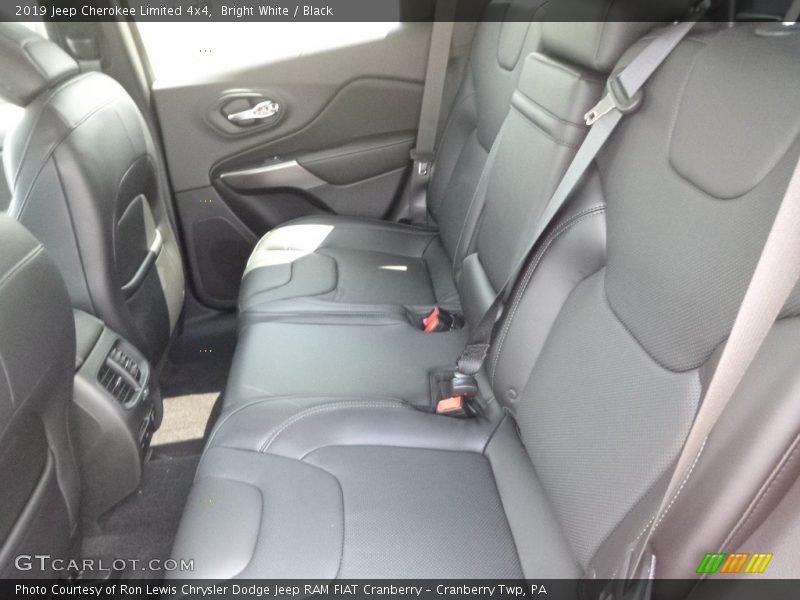 Bright White / Black 2019 Jeep Cherokee Limited 4x4