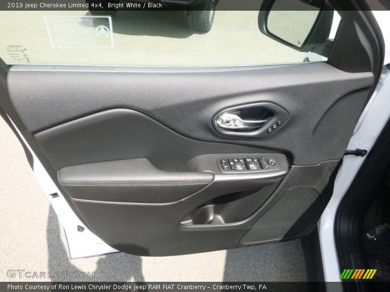 Bright White / Black 2019 Jeep Cherokee Limited 4x4