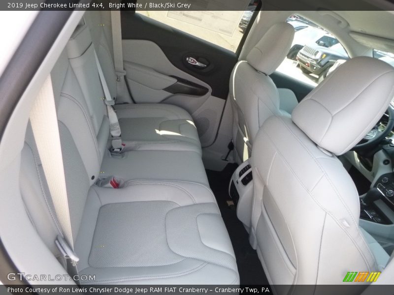 Bright White / Black/Ski Grey 2019 Jeep Cherokee Limited 4x4