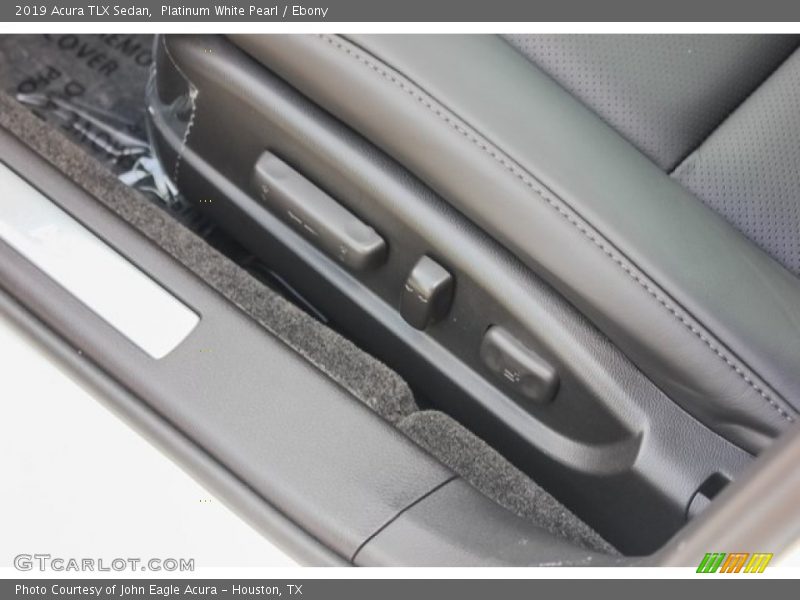Platinum White Pearl / Ebony 2019 Acura TLX Sedan