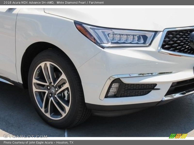 White Diamond Pearl / Parchment 2018 Acura MDX Advance SH-AWD