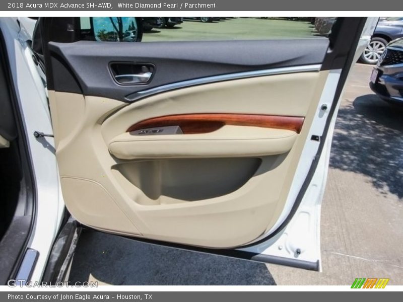 White Diamond Pearl / Parchment 2018 Acura MDX Advance SH-AWD