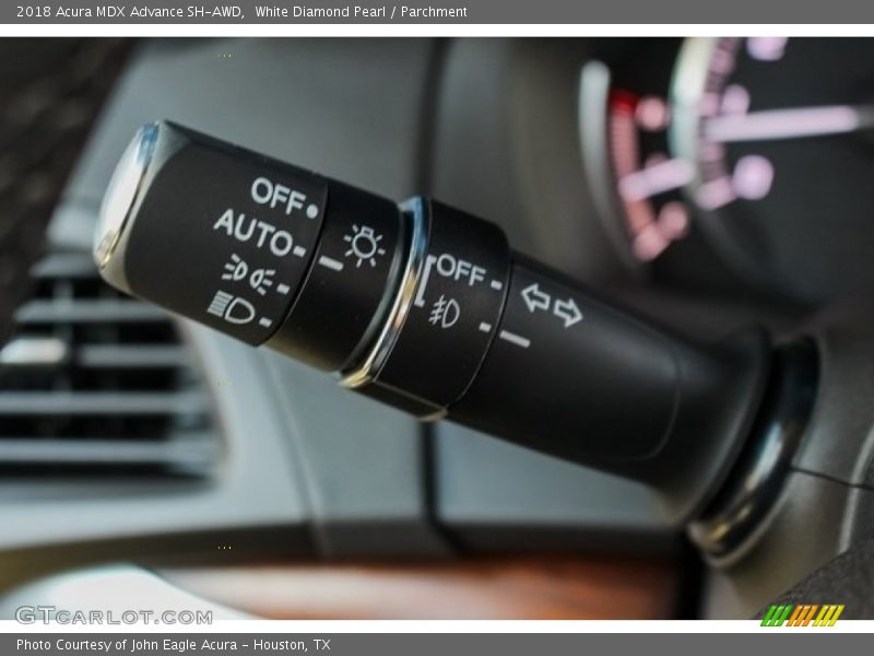 White Diamond Pearl / Parchment 2018 Acura MDX Advance SH-AWD