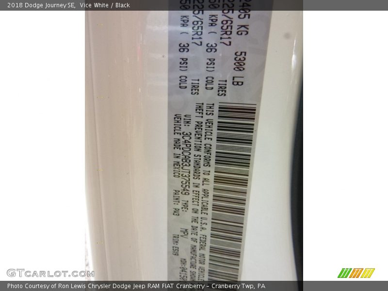 Vice White / Black 2018 Dodge Journey SE
