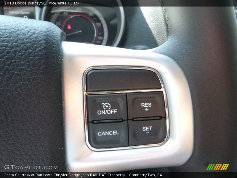 Vice White / Black 2018 Dodge Journey SE