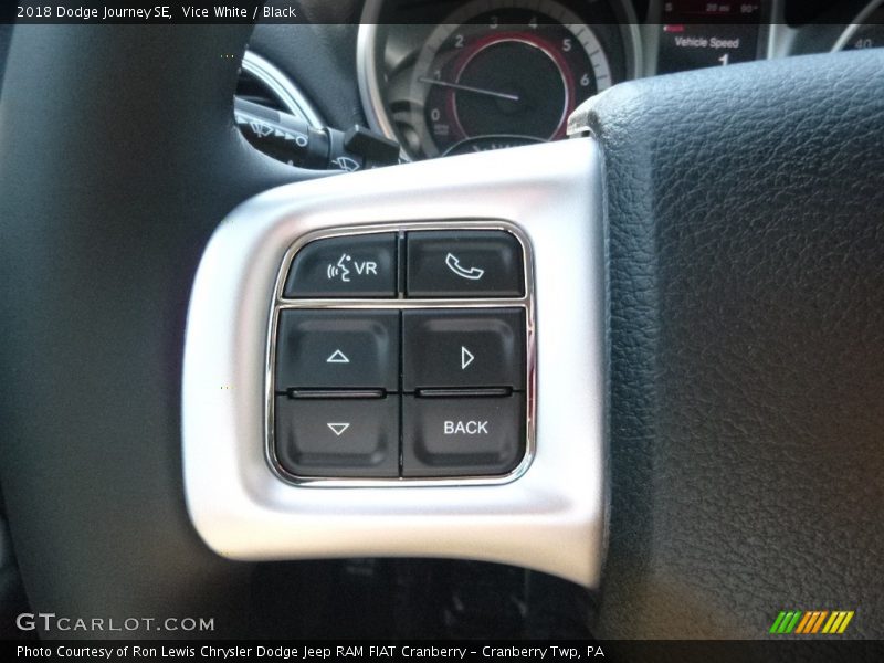 Vice White / Black 2018 Dodge Journey SE