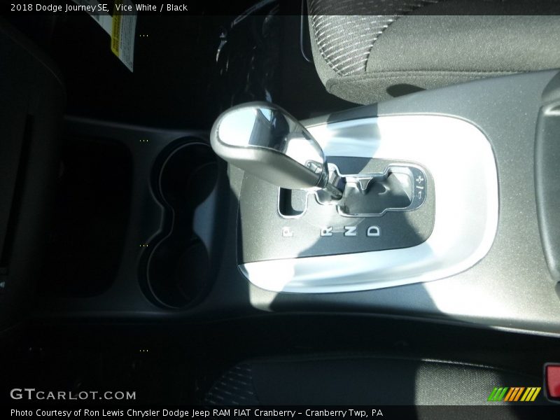 Vice White / Black 2018 Dodge Journey SE