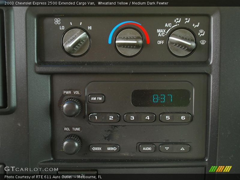 Wheatland Yellow / Medium Dark Pewter 2003 Chevrolet Express 2500 Extended Cargo Van