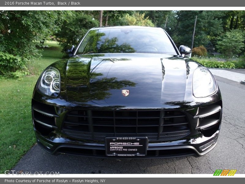 Black / Black 2016 Porsche Macan Turbo