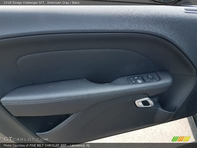 Destroyer Gray / Black 2018 Dodge Challenger SXT