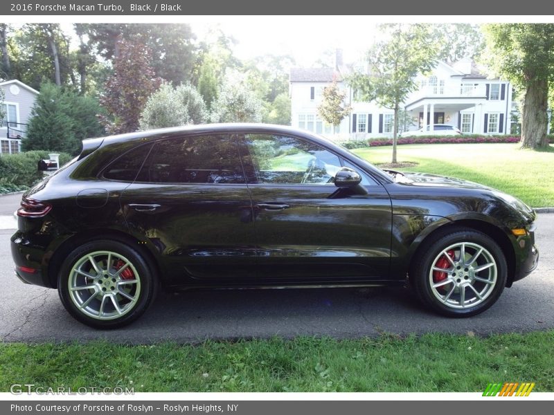 Black / Black 2016 Porsche Macan Turbo