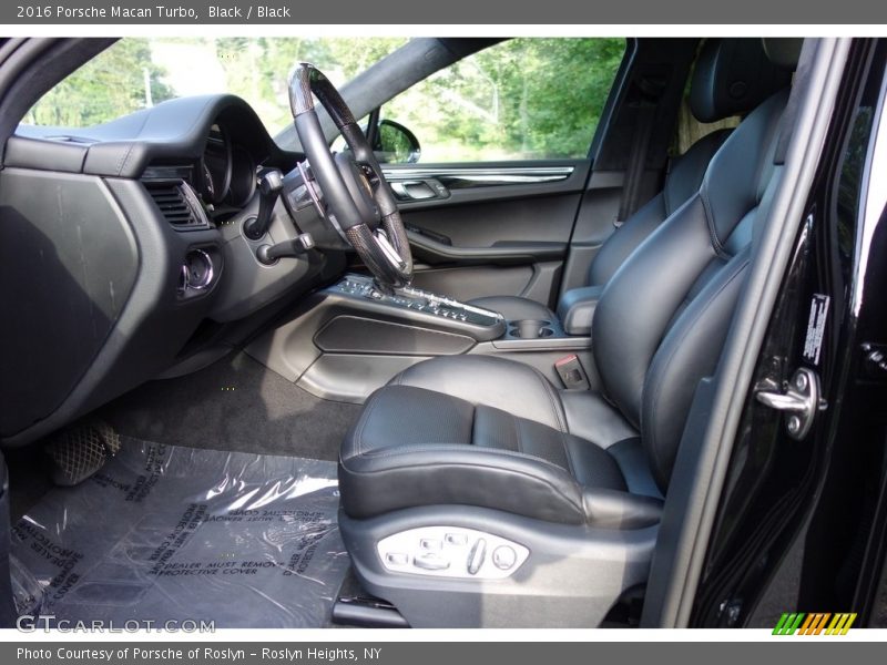 Black / Black 2016 Porsche Macan Turbo