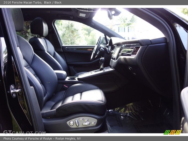 Black / Black 2016 Porsche Macan Turbo