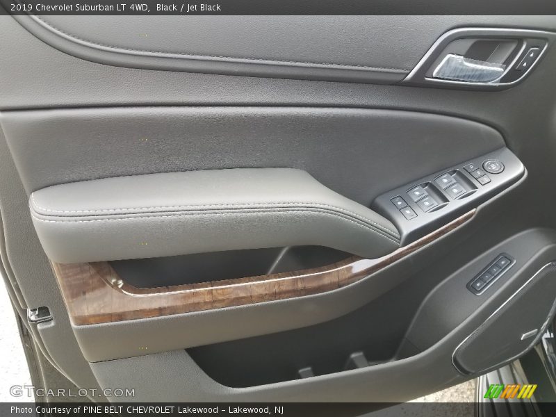 Black / Jet Black 2019 Chevrolet Suburban LT 4WD