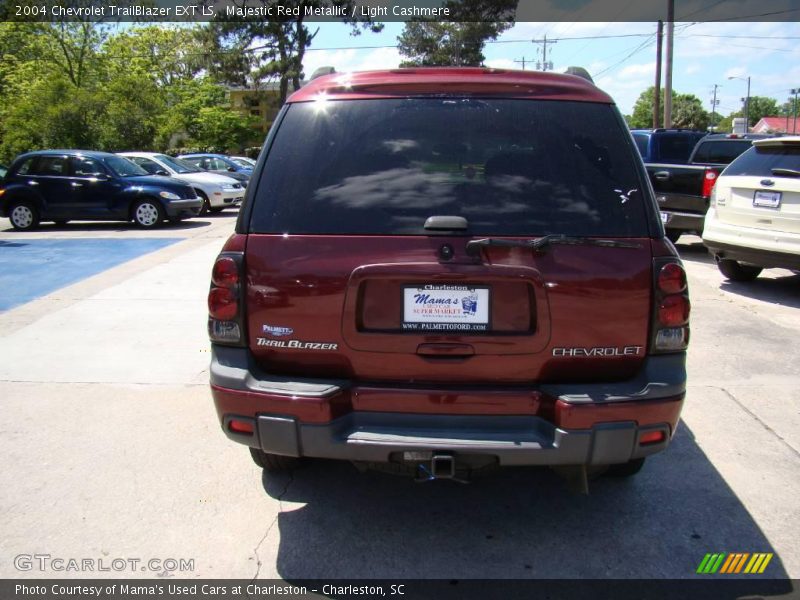 Majestic Red Metallic / Light Cashmere 2004 Chevrolet TrailBlazer EXT LS