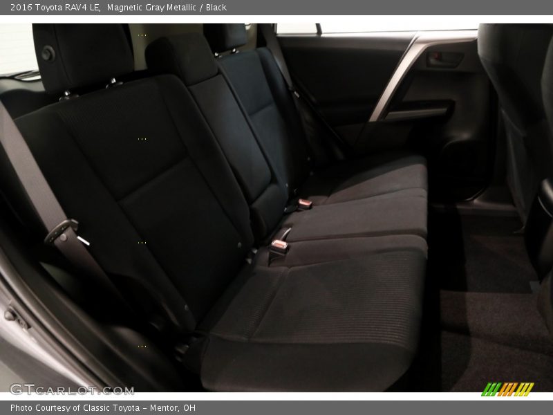 Magnetic Gray Metallic / Black 2016 Toyota RAV4 LE