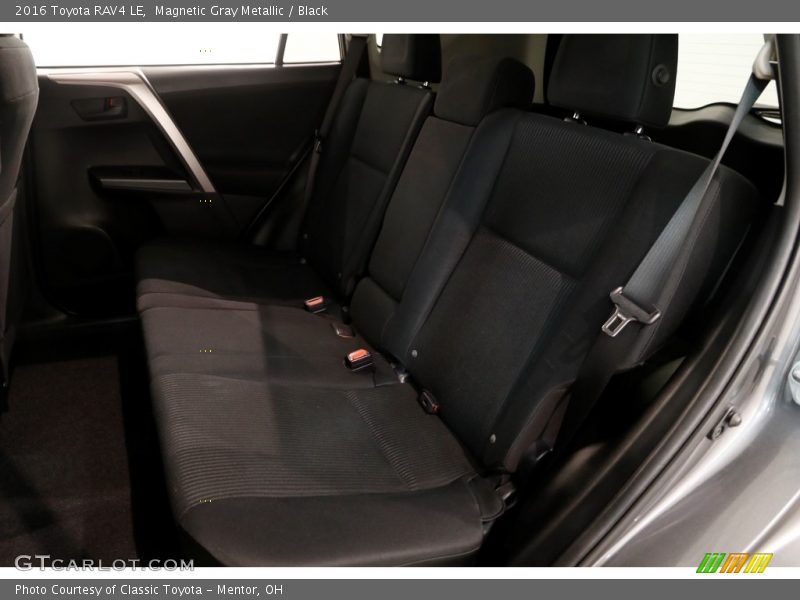 Magnetic Gray Metallic / Black 2016 Toyota RAV4 LE