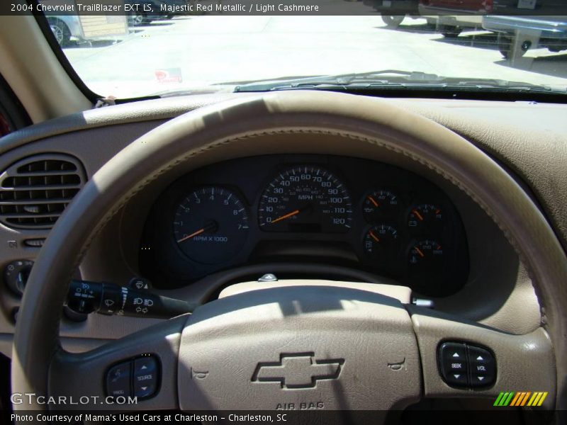 Majestic Red Metallic / Light Cashmere 2004 Chevrolet TrailBlazer EXT LS