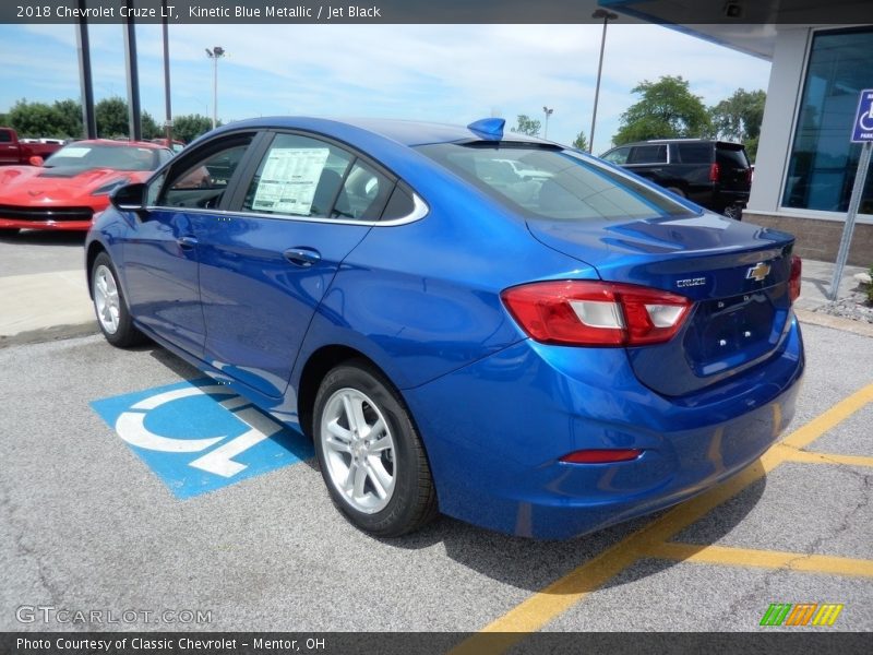 Kinetic Blue Metallic / Jet Black 2018 Chevrolet Cruze LT