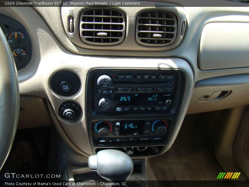 Majestic Red Metallic / Light Cashmere 2004 Chevrolet TrailBlazer EXT LS