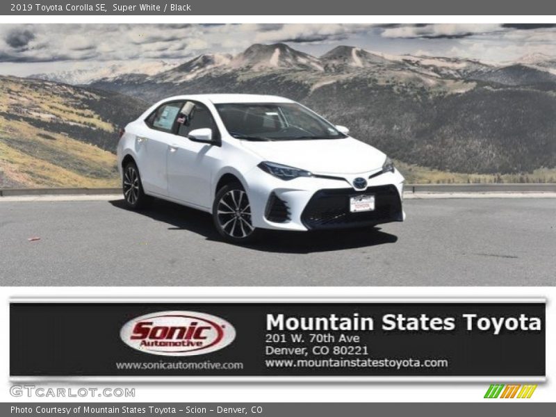 Super White / Black 2019 Toyota Corolla SE