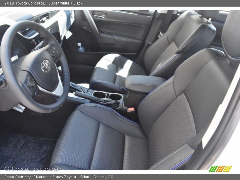 Super White / Black 2019 Toyota Corolla SE