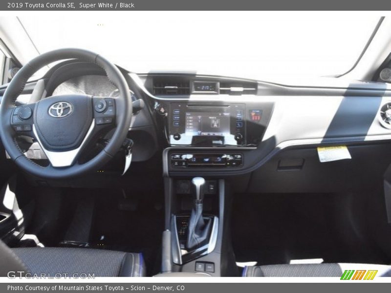 Super White / Black 2019 Toyota Corolla SE