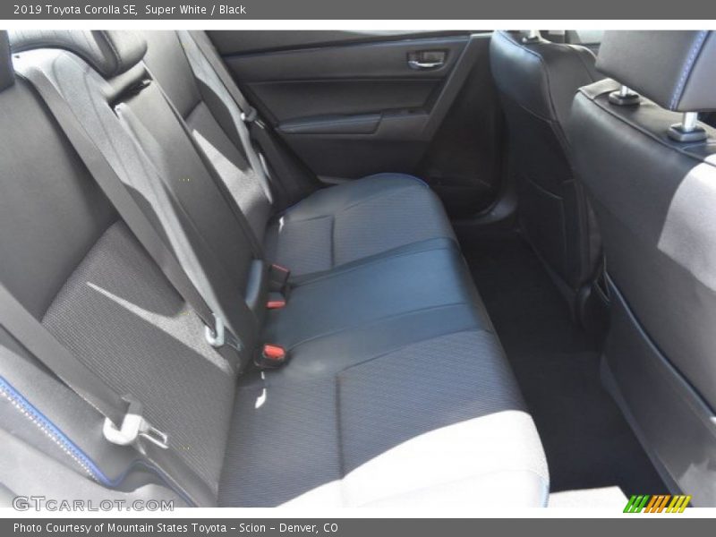 Super White / Black 2019 Toyota Corolla SE