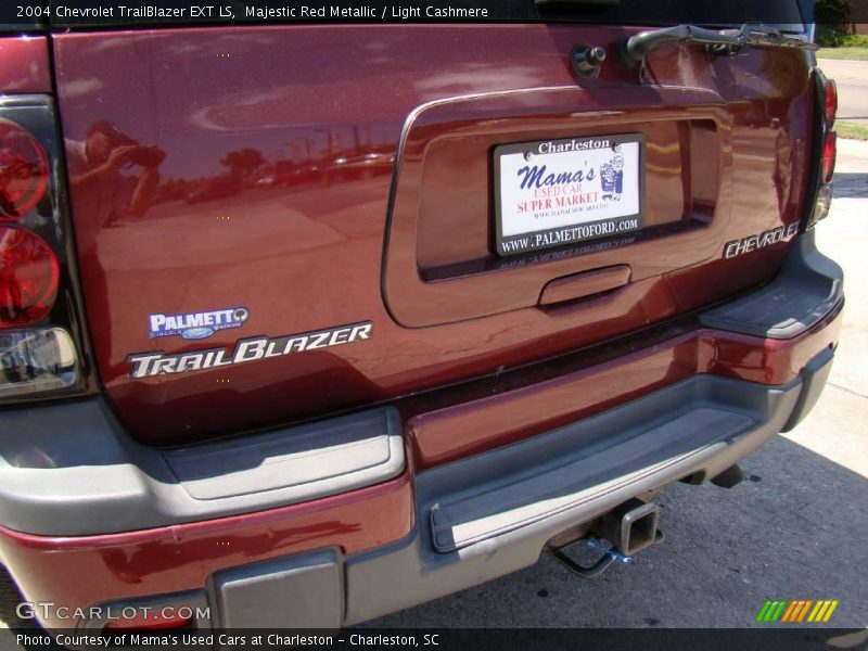 Majestic Red Metallic / Light Cashmere 2004 Chevrolet TrailBlazer EXT LS