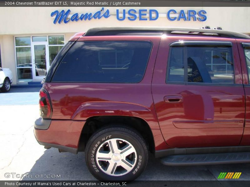 Majestic Red Metallic / Light Cashmere 2004 Chevrolet TrailBlazer EXT LS
