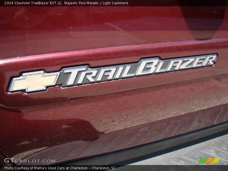 Majestic Red Metallic / Light Cashmere 2004 Chevrolet TrailBlazer EXT LS