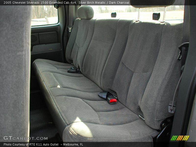 Silver Birch Metallic / Dark Charcoal 2005 Chevrolet Silverado 1500 Extended Cab 4x4
