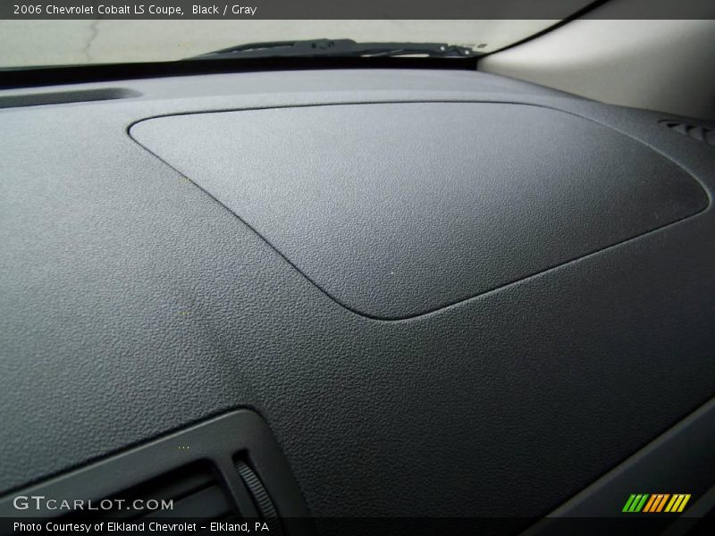 Black / Gray 2006 Chevrolet Cobalt LS Coupe