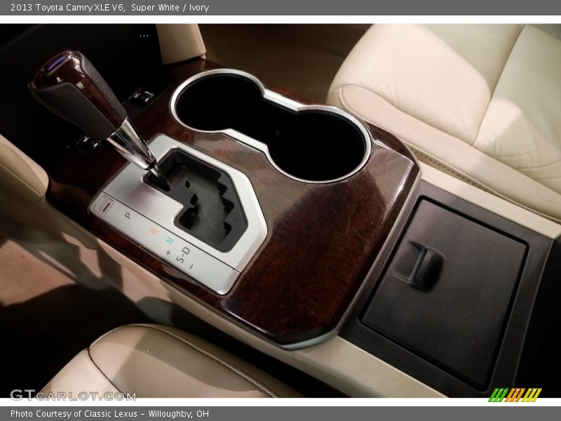 Super White / Ivory 2013 Toyota Camry XLE V6