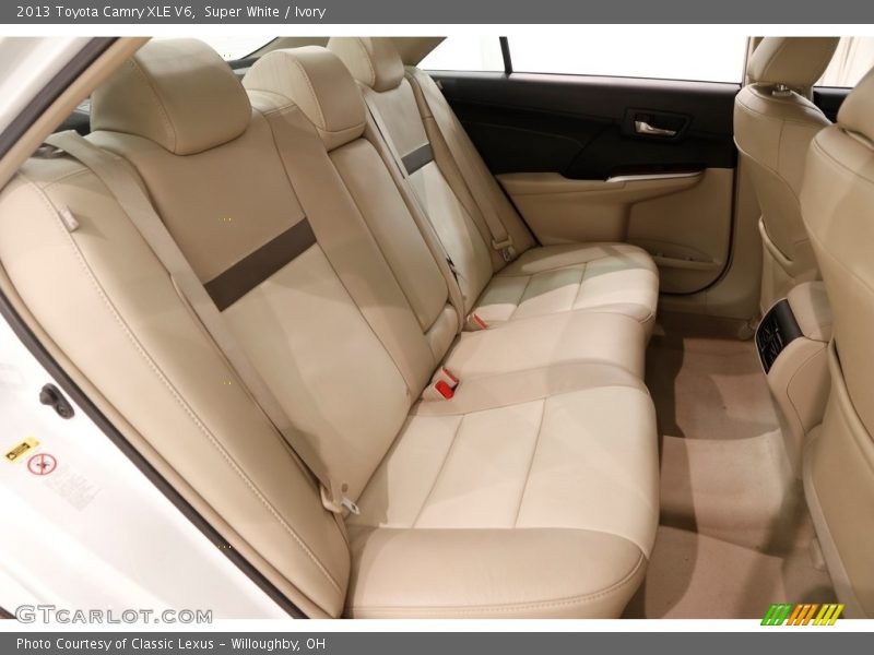 Super White / Ivory 2013 Toyota Camry XLE V6