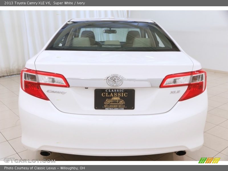 Super White / Ivory 2013 Toyota Camry XLE V6