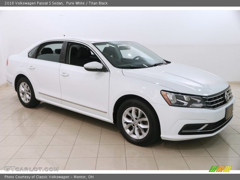 Pure White / Titan Black 2016 Volkswagen Passat S Sedan