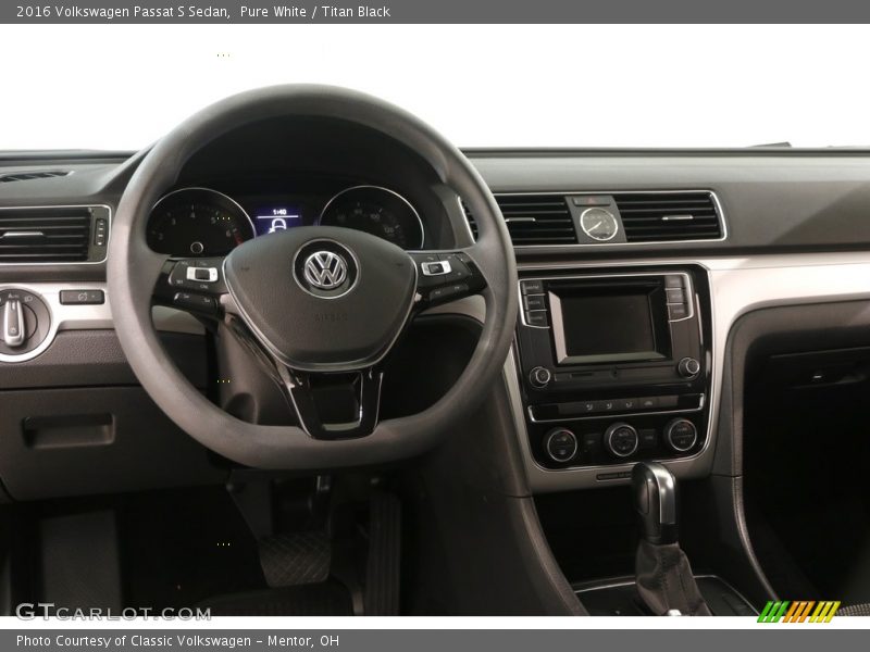 Pure White / Titan Black 2016 Volkswagen Passat S Sedan