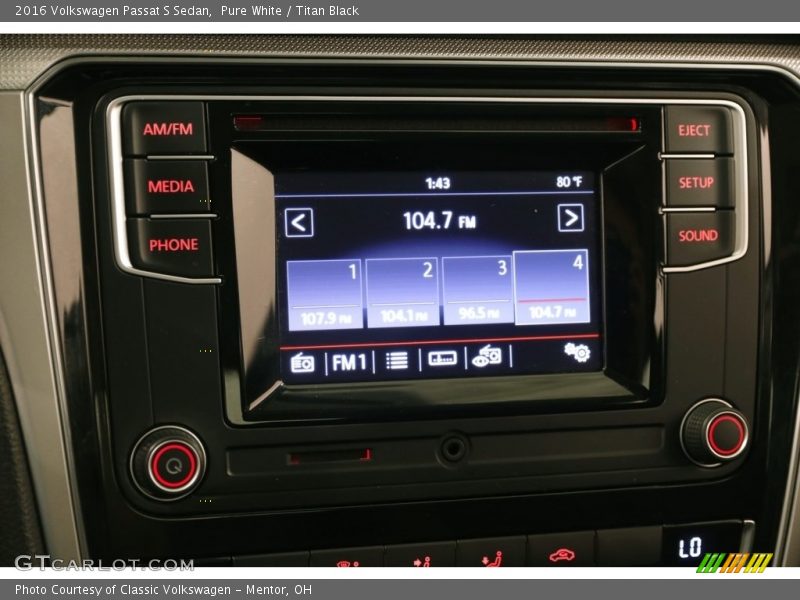 Pure White / Titan Black 2016 Volkswagen Passat S Sedan